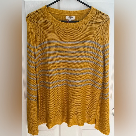 Umgee Women’s Sweater, Size Small - Picture 2 of 6